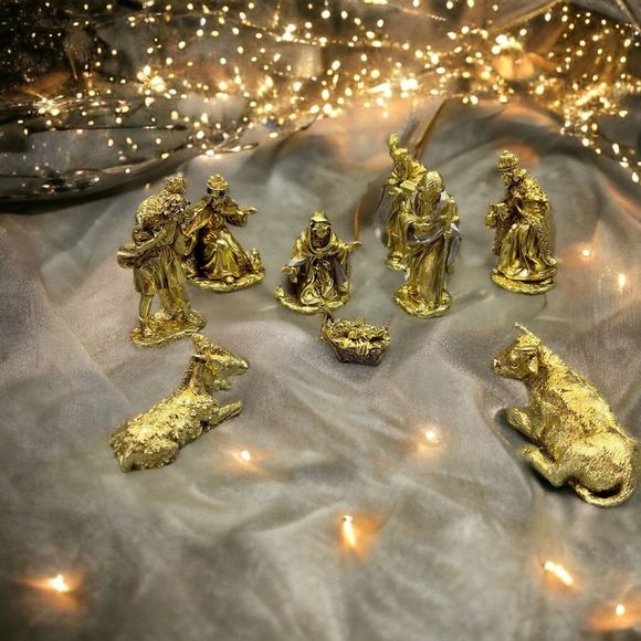 Christmas Nativity Set Of 9 Gold Tone Figures Heavy Duty Approx All Are‎ 5” x 2” - Picture 1 of 16